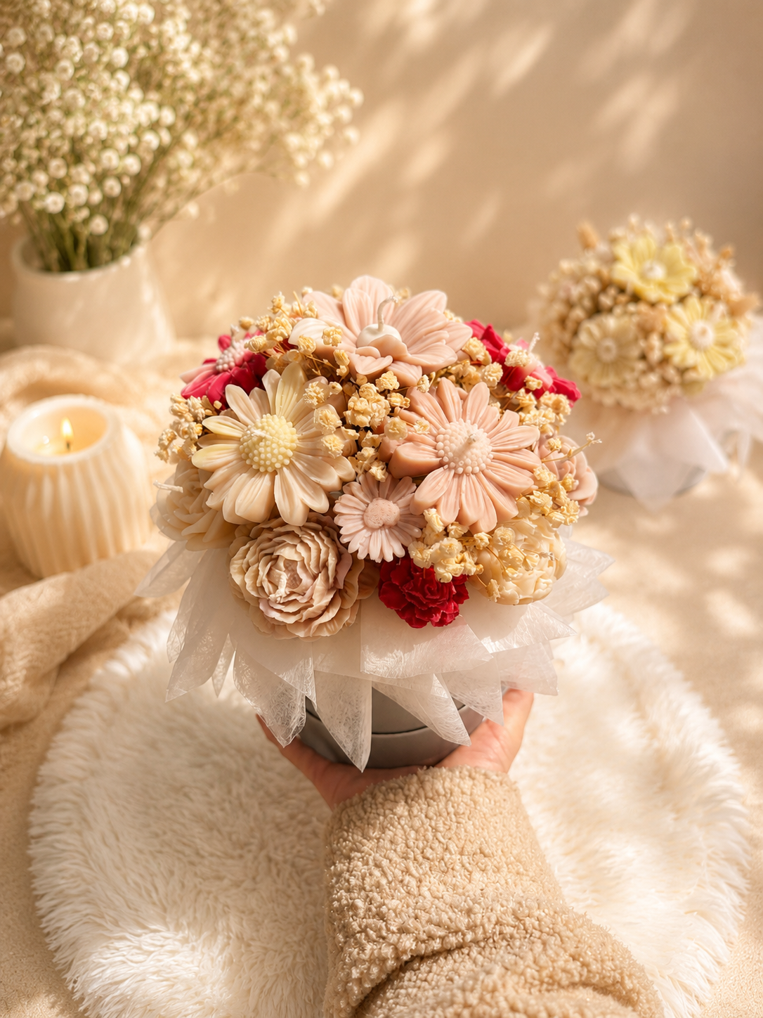 Blumenkerzenstrauß „Velvet Bloom“ – Handgemachte Blumenkerze aus Rapswachs